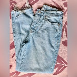 Old Navy The Sky-High Straight Jeans